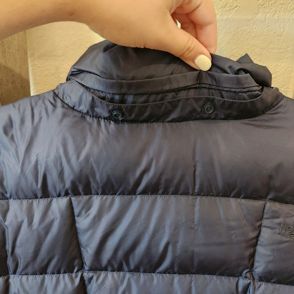 The North Face Women's Metropolis Navy Blue Puffer Long Coat- Size Medium - Picture 3 of 7